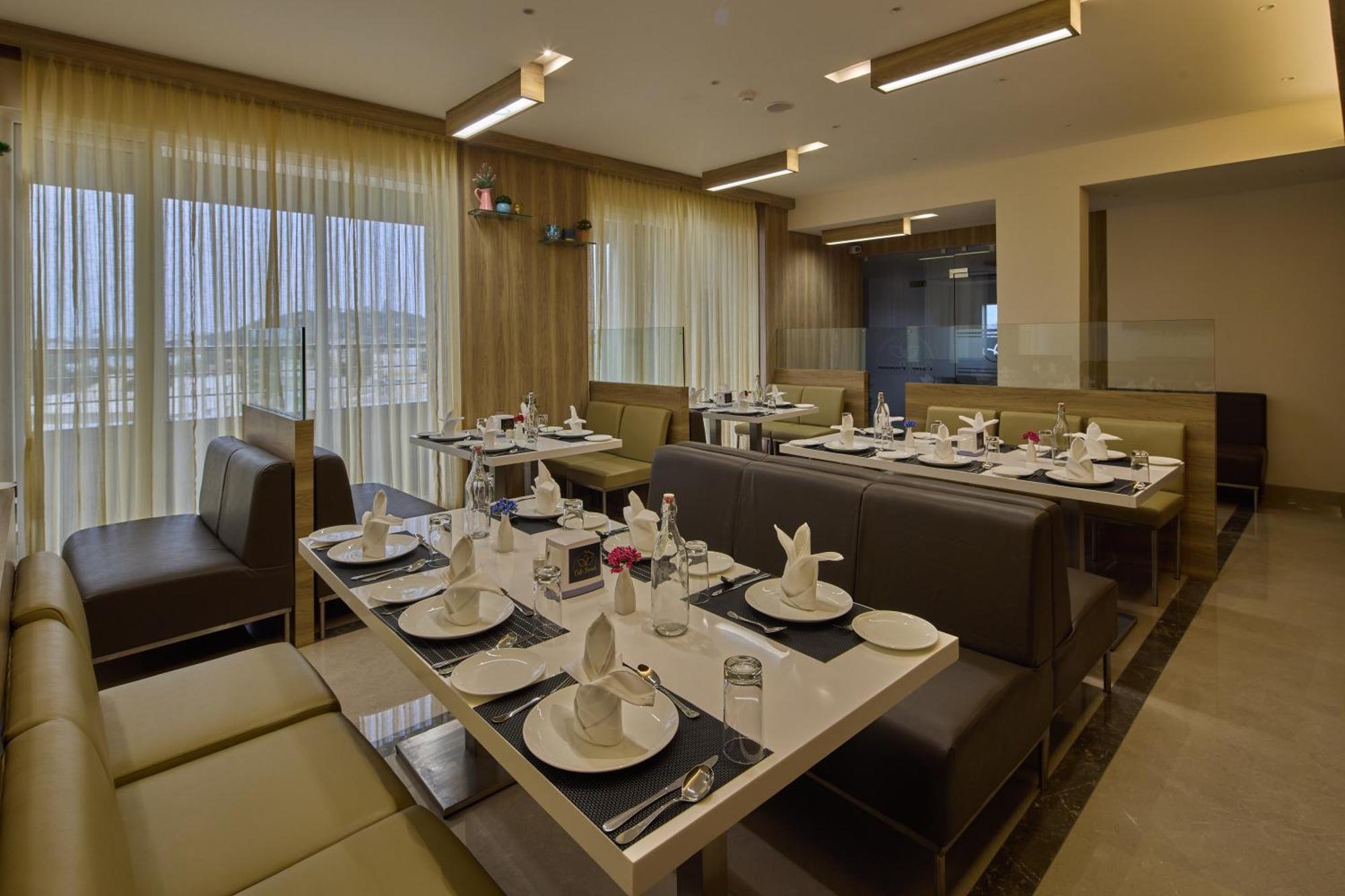 Grand Continent Hosur A Sarovar Portico Affiliate Hotel Экстерьер фото