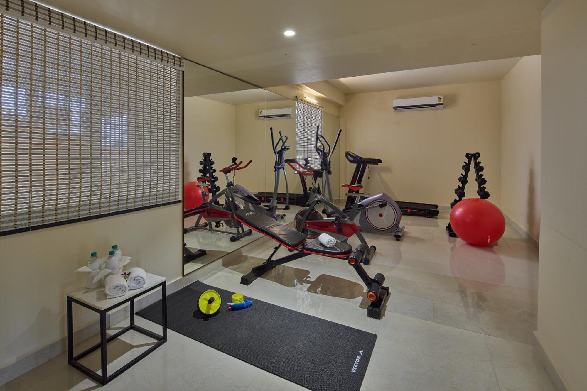Grand Continent Hosur A Sarovar Portico Affiliate Hotel Экстерьер фото