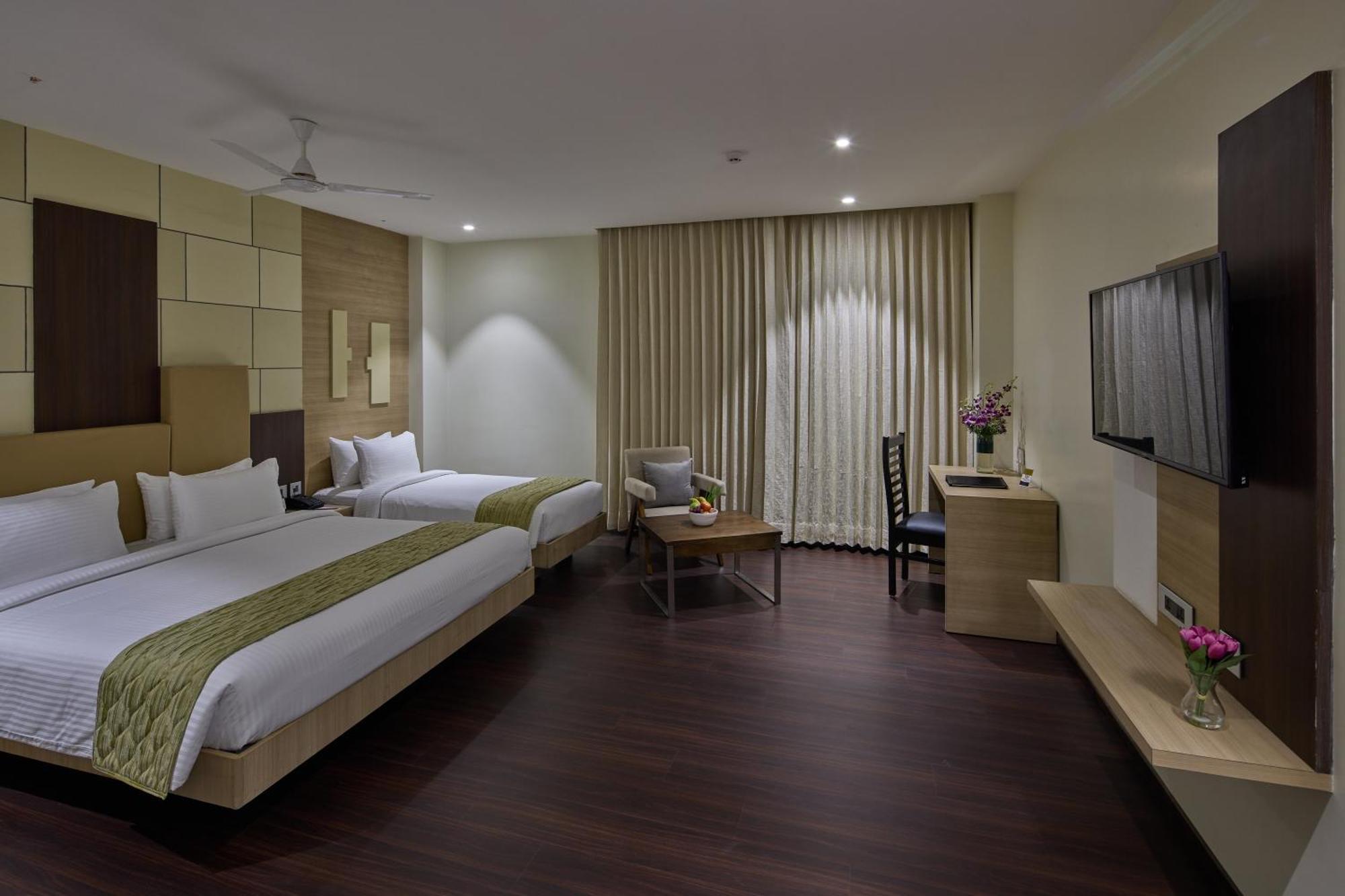 Grand Continent Hosur A Sarovar Portico Affiliate Hotel Экстерьер фото