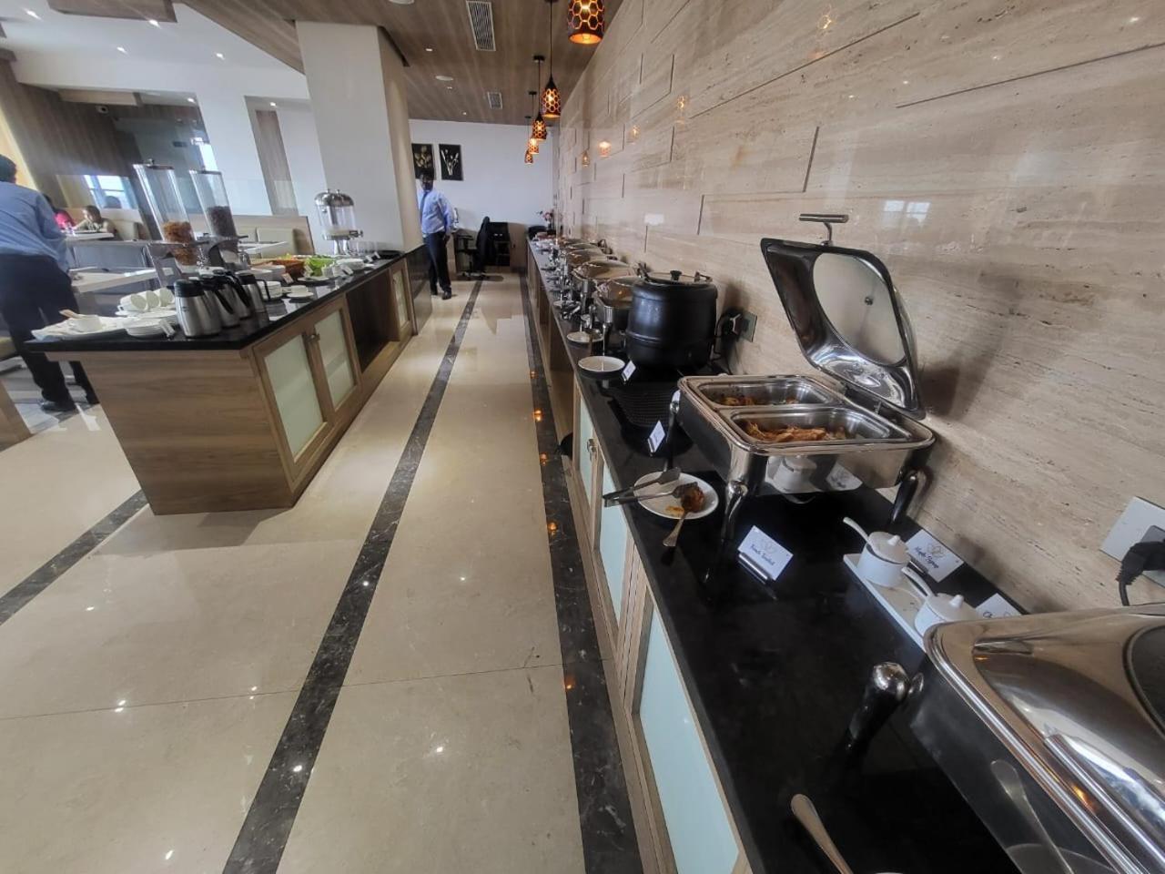 Grand Continent Hosur A Sarovar Portico Affiliate Hotel Экстерьер фото