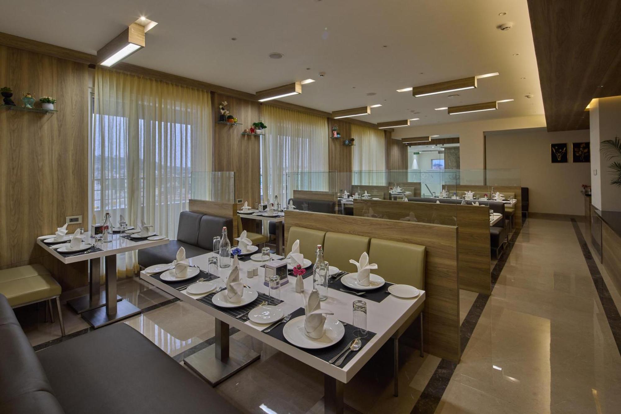 Grand Continent Hosur A Sarovar Portico Affiliate Hotel Экстерьер фото
