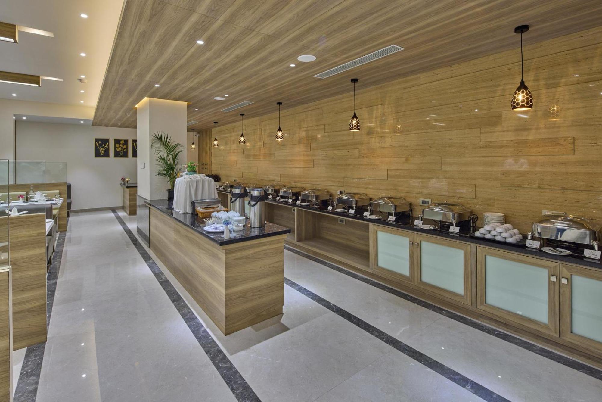Grand Continent Hosur A Sarovar Portico Affiliate Hotel Экстерьер фото